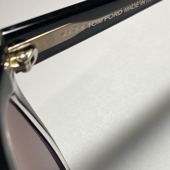 🎉Tom Ford Wallace Cat Eye Black Sunglasses 100% Authentic SOLD OUT $395 w/ case - Picture 3 of 14